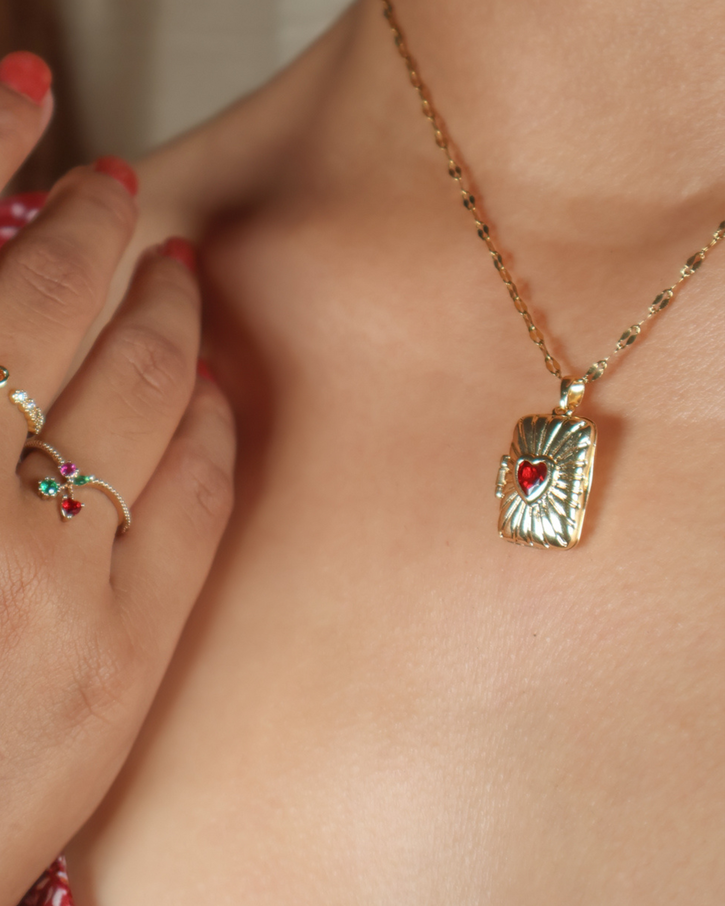 Collar Relicario Herz